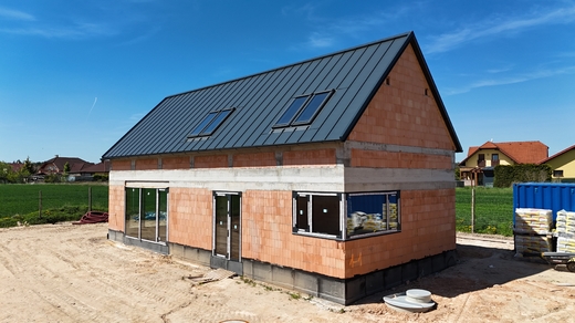 Co bylo na papíře, stojí na místě. Domy v obytné zóně ožívají